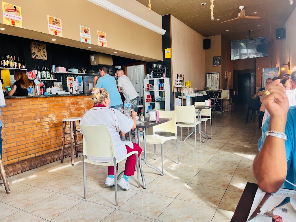 Bar La Muntanyeta — Ambiente