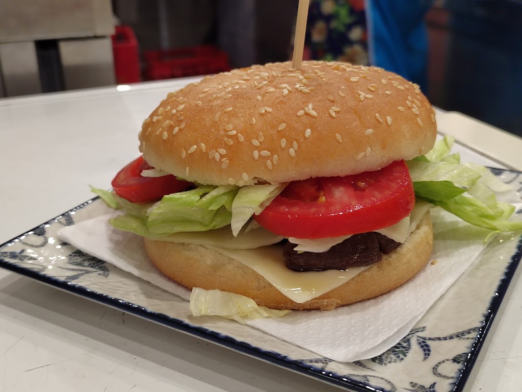 Bar 98 — Comida y bebida