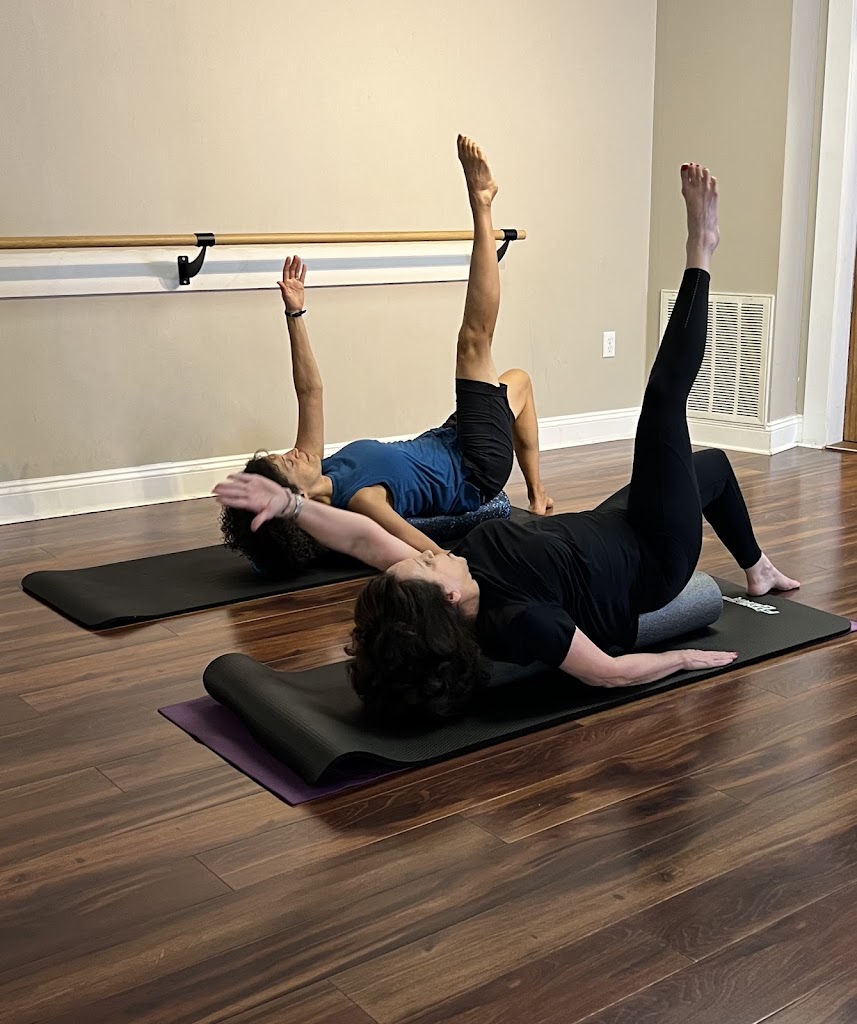  Move Strong With Nicole