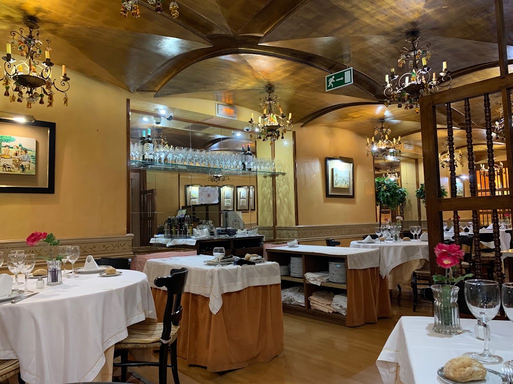 Arroceria Restaurante La Casa de Valencia — Ambiente
