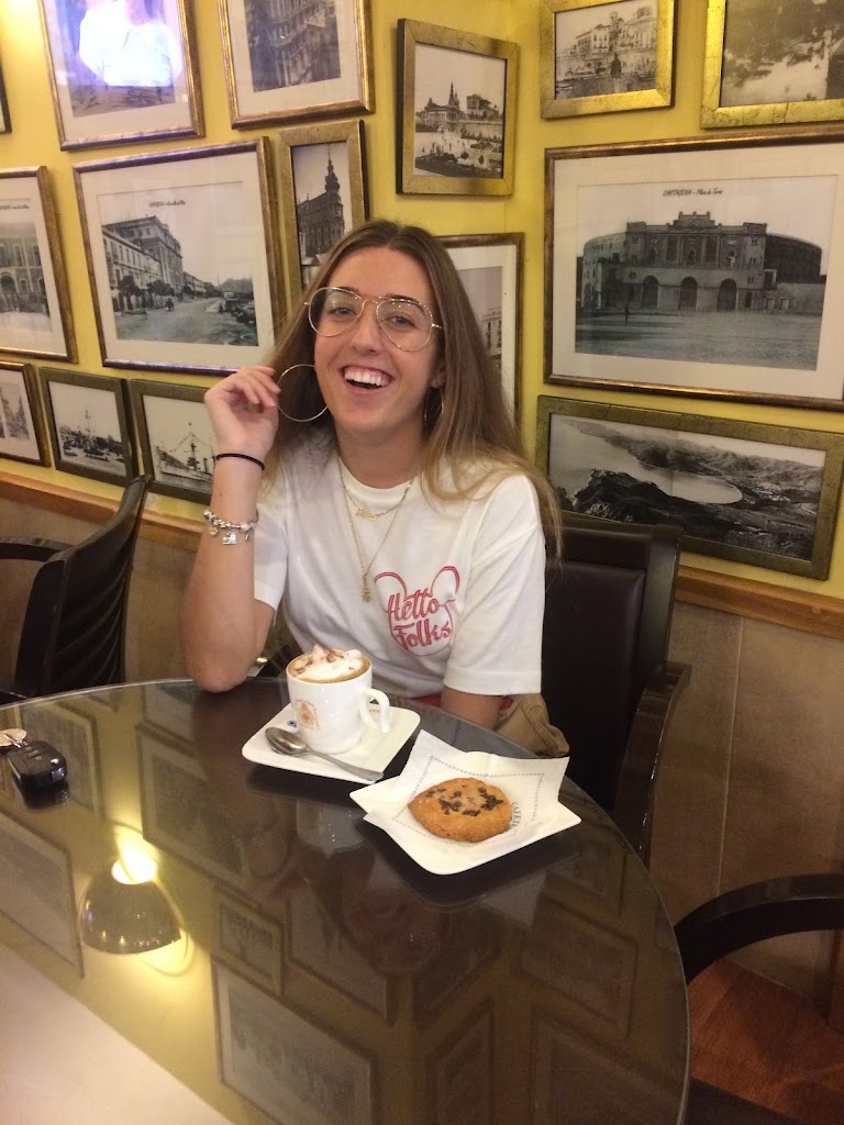 Cafeteria Oliver — Cafe