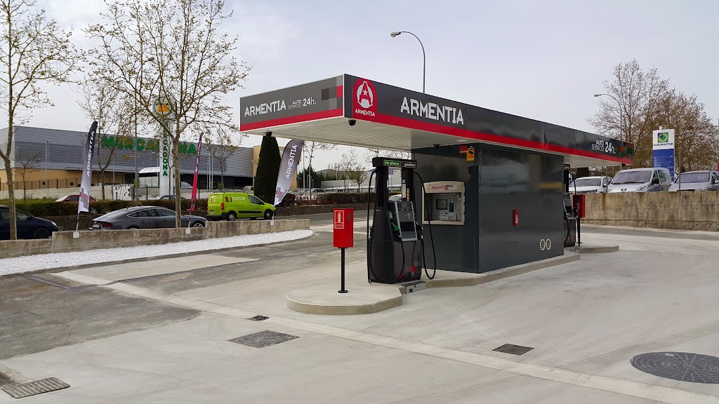 Gasolinera Armentia — Exterior
