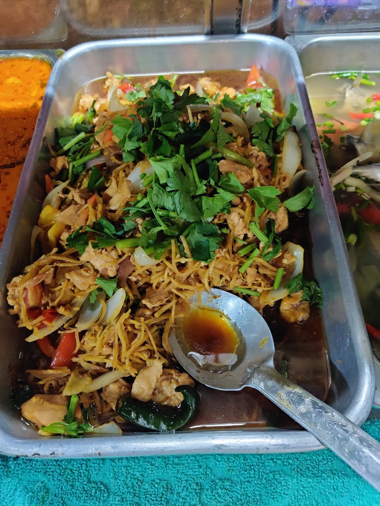 ข้าวแกงปักษ์ใต้แม่วรรณ의 사진