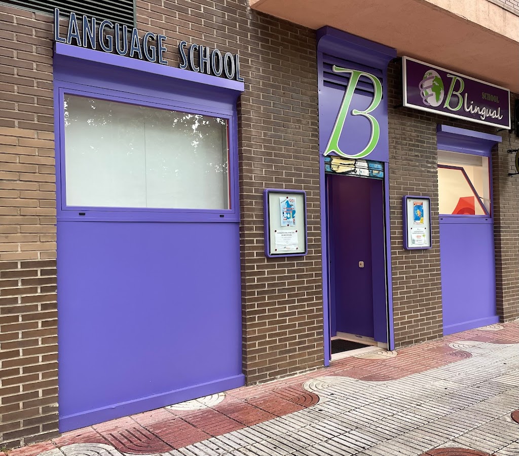 B-LINGUAL SCHOOL: Escuela de ingles, robotica y otros idiomas.