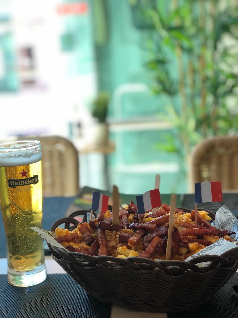 Restaurante Arte e Sabores — Comida y bebida