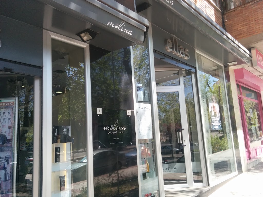 Peluqueria en Moratalaz Molina Peluqueria & Spa — Exterior