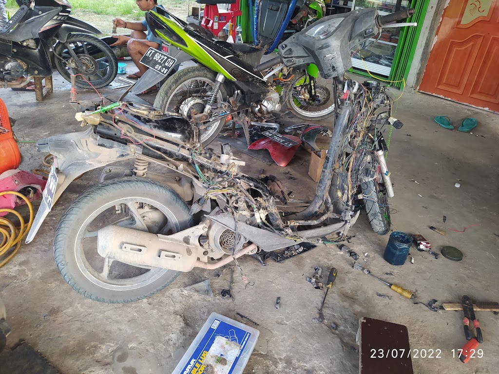 BENGKEL ARSYA JAYA MOTOR(AJM)