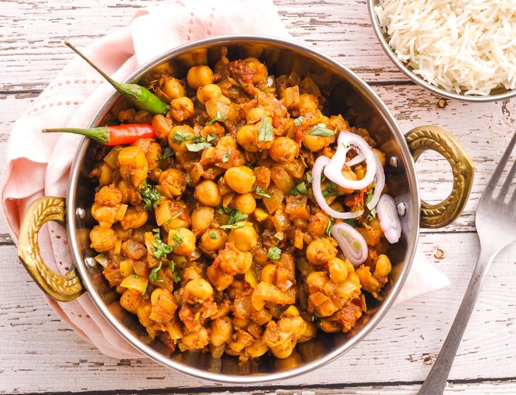 Delhi kebab house — Comida y bebida
