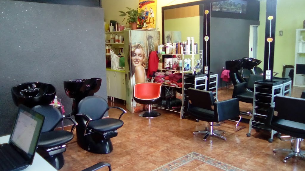 Peluqueria Blanc i Negre — Interior