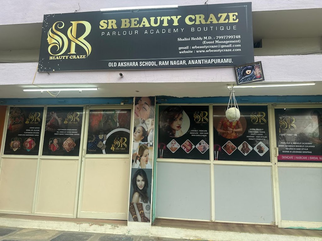 Sr Beauty Craze Make Up Academy And Beauty Parlour