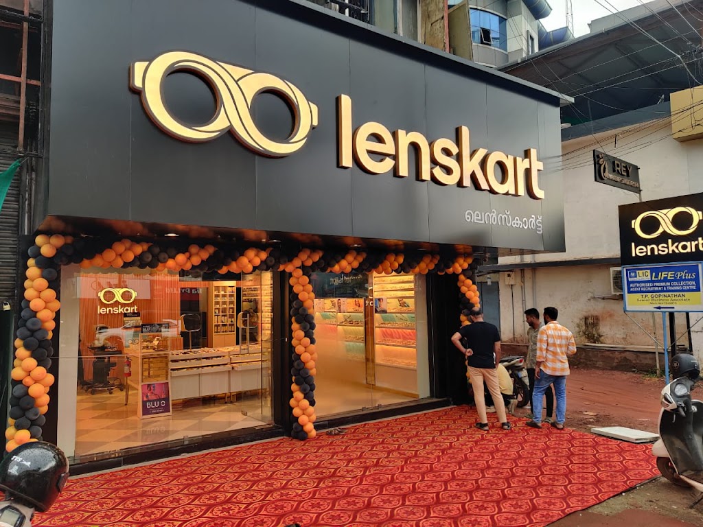 Lenskart Com At Mg Road Kasaragod