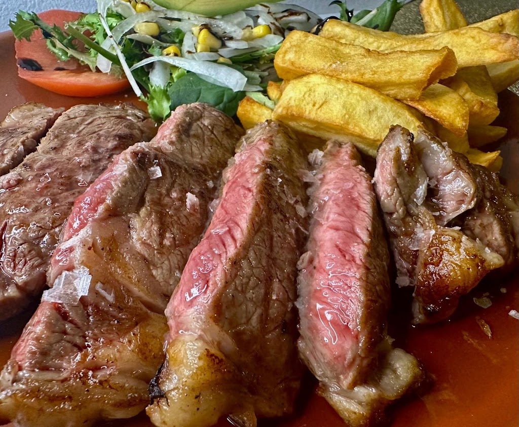 4 ELEMENTOS RESTAURANTE — Comida y bebida
