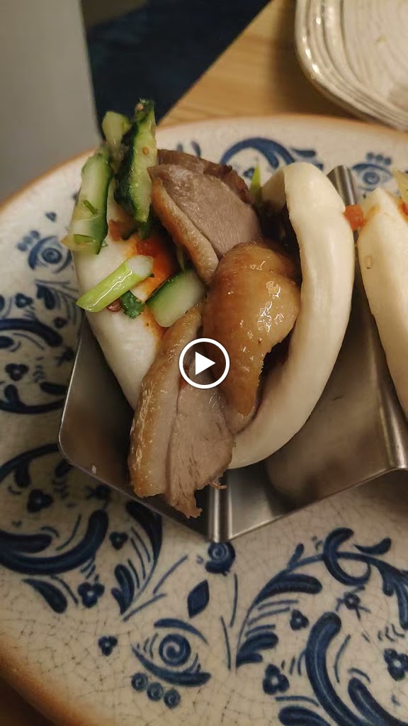 Ronda 14. Restaurante fusion peruano y cocina nikkei en Pozuelo de Alarcon — Videos