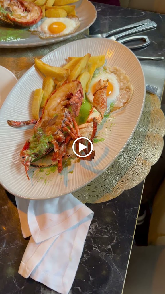 Restaurante vinoteca aDuana Wine Experience — Videos