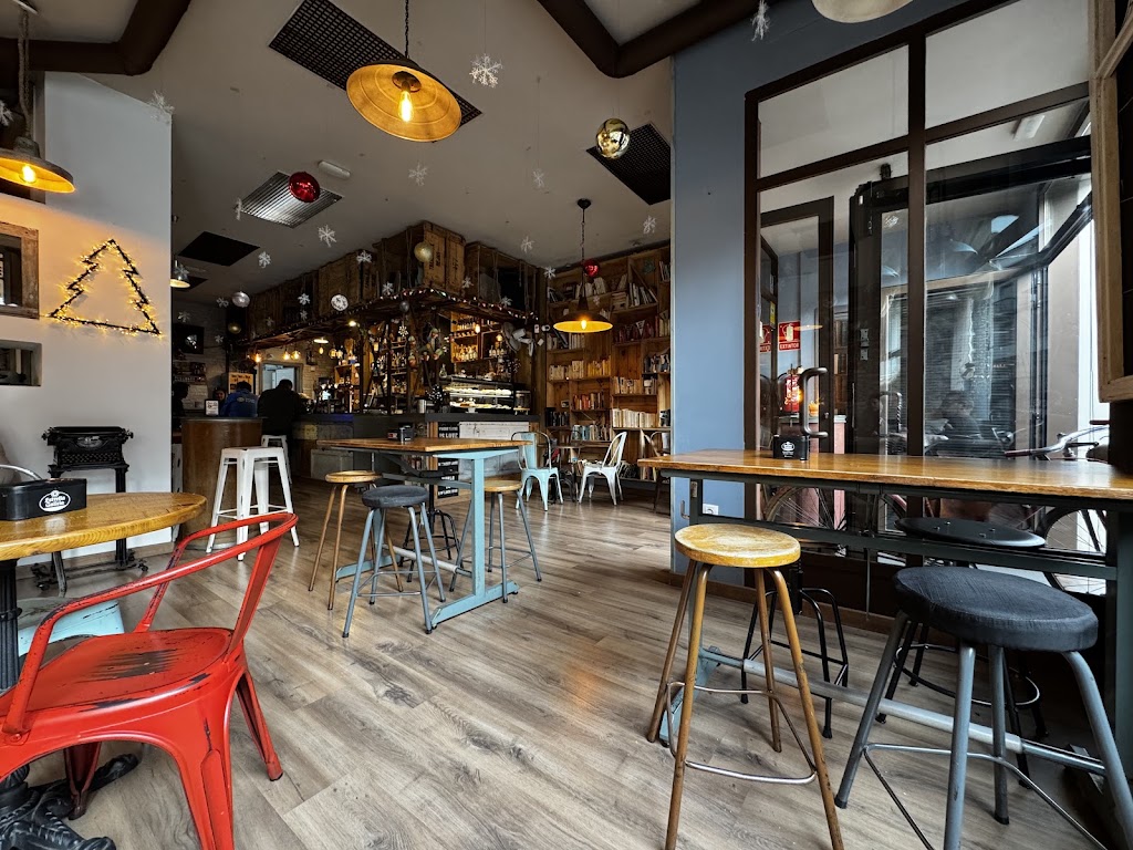 Cafe Bar El Murallon — Ambiente