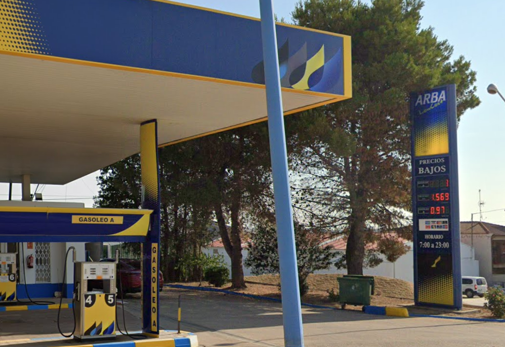 Gasolinera Arba — Surtidor de combustible