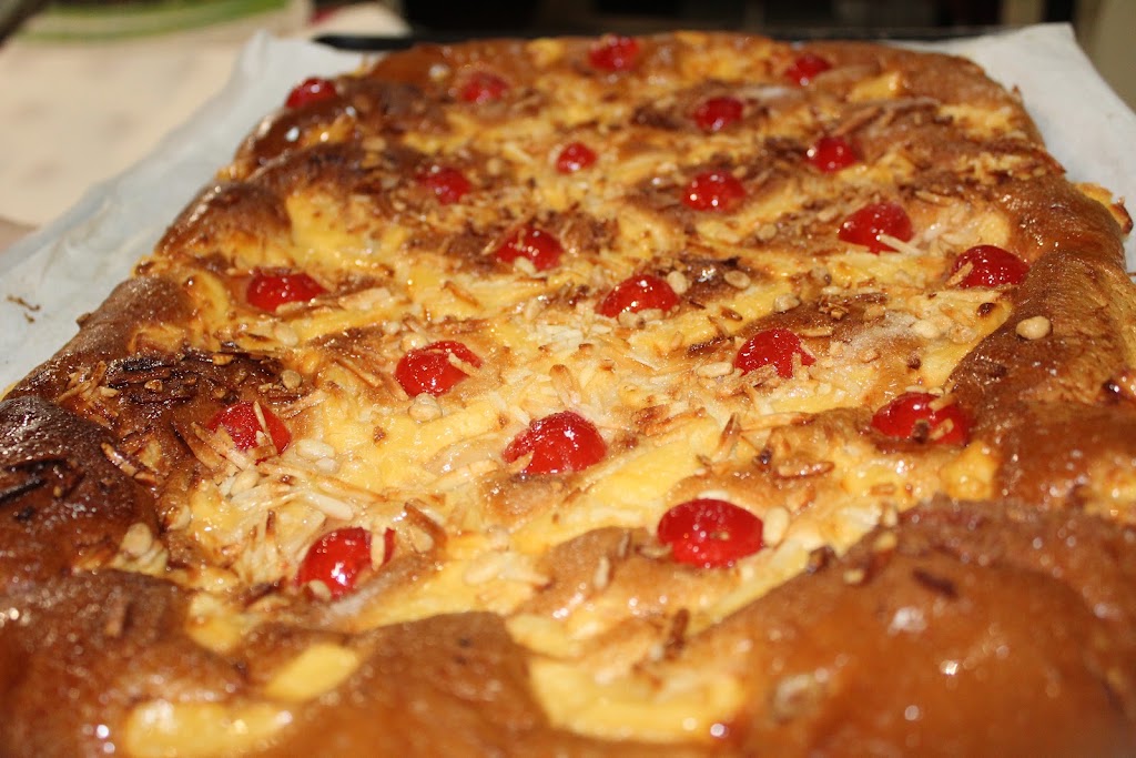 Cafeteria Emy, forn de pa i pastisseria — Comida y bebida