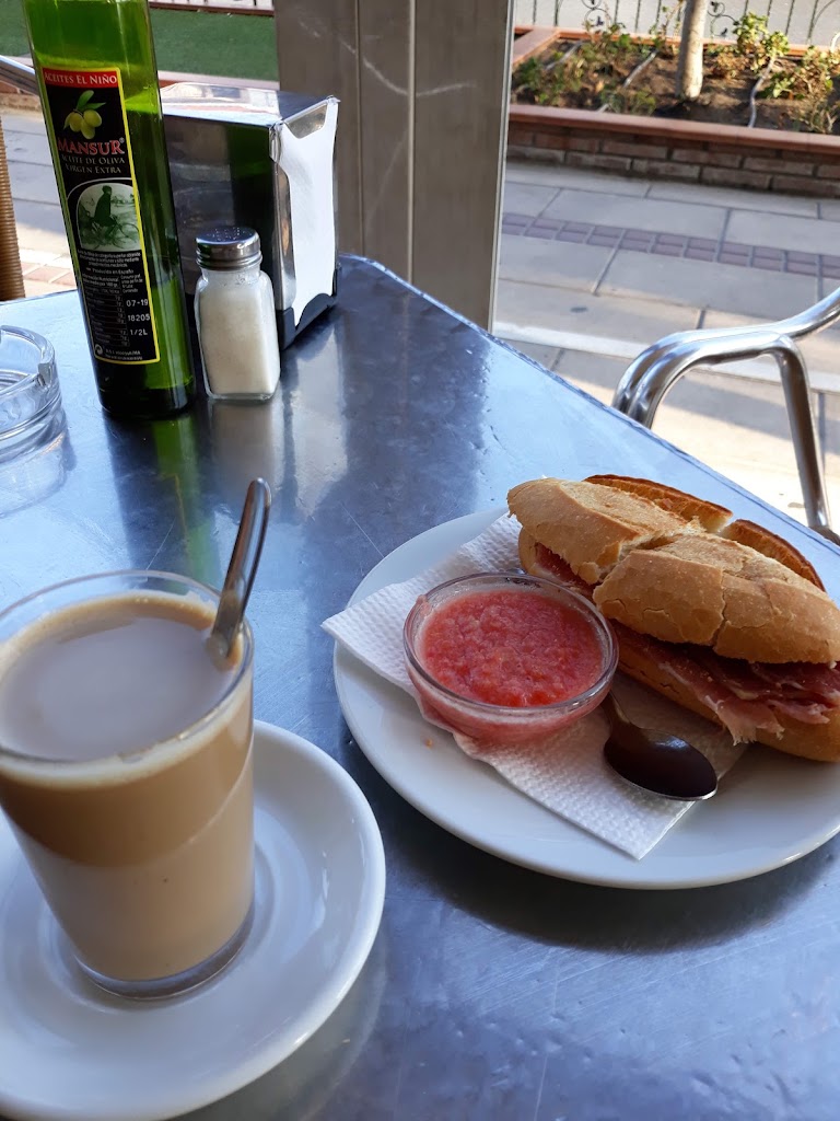 Cafeteria Churreria Hidalbe — Cafe
