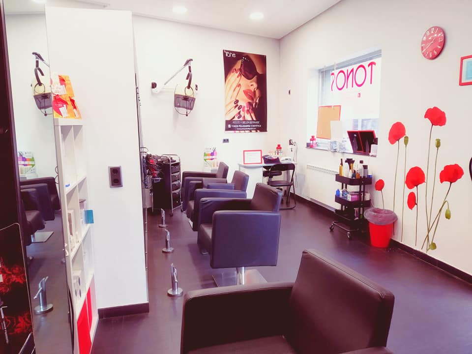 Tonos Segovia - Peluqueria y Estetica — Interior