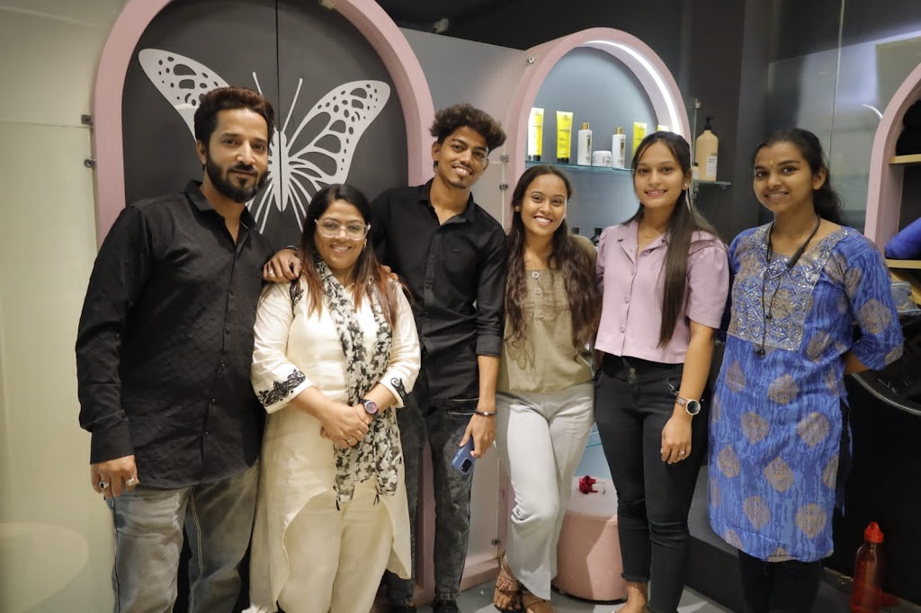 Majestique Unisex Salon Loreal Professional