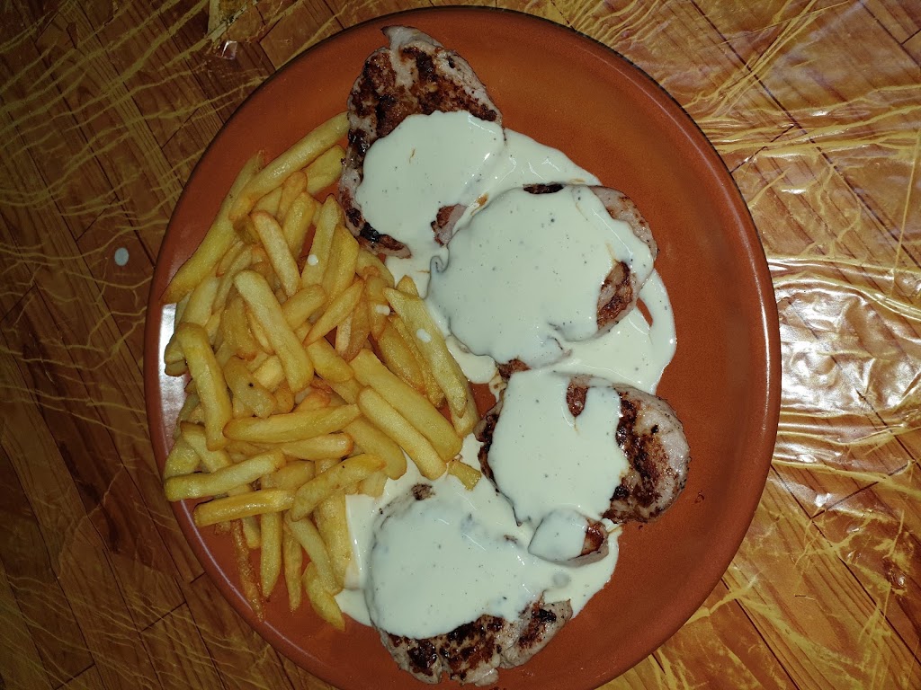 Meson el Cazador — Comida y bebida
