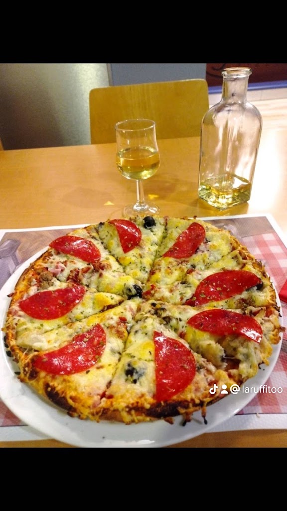 Pizzeria Giulio — Pizza