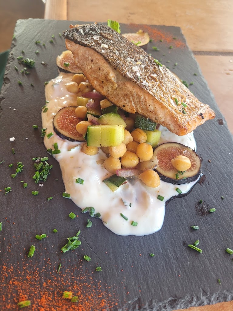 KAWANA Bar restaurante — Comida y bebida