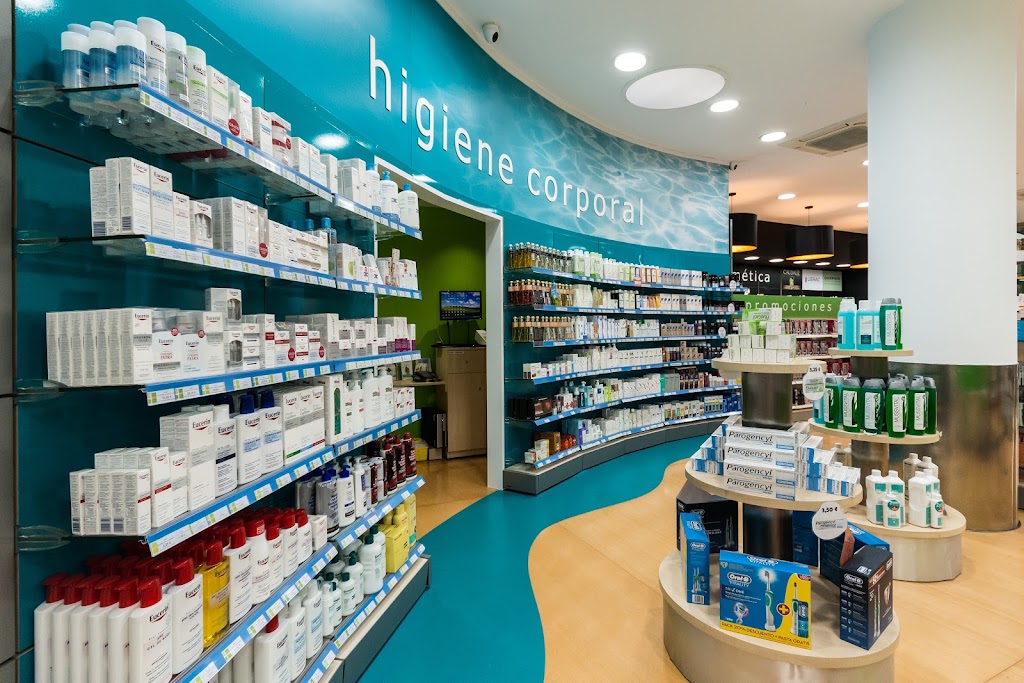 Farmacia 24 H. Julio Ruiz de Salazar Fernandez - Abascal — Del propietario
