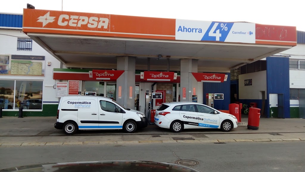 Estacion de servicio Cepsa — Surtidor de combustible