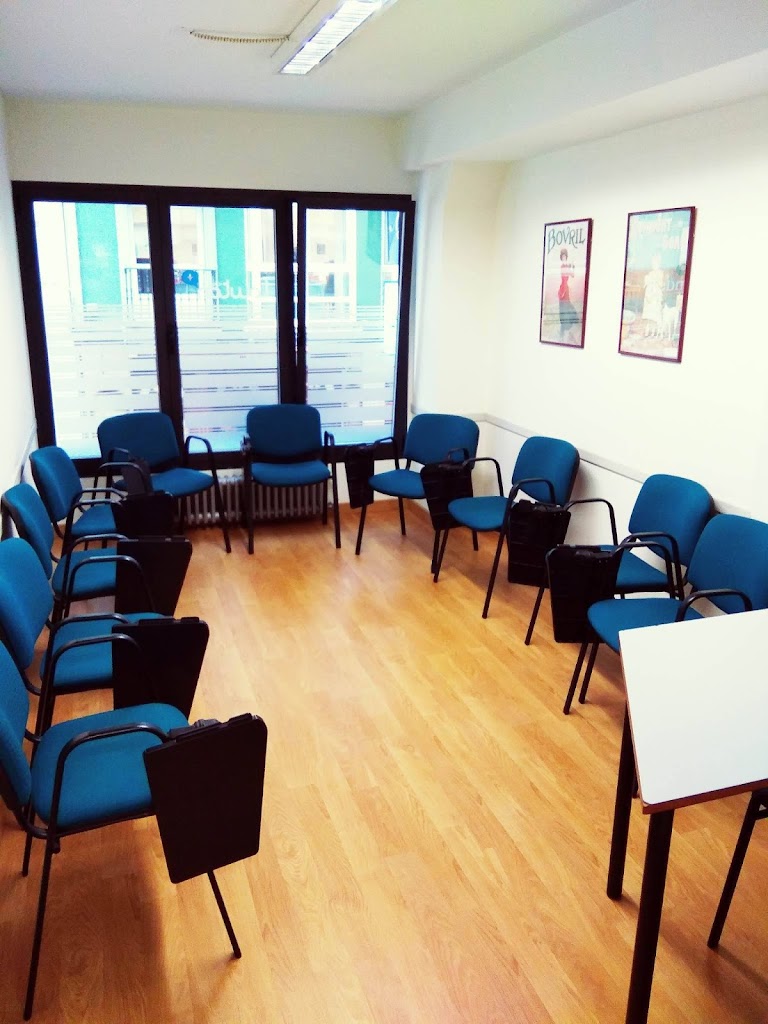 Lawton Idiomas — Del propietario