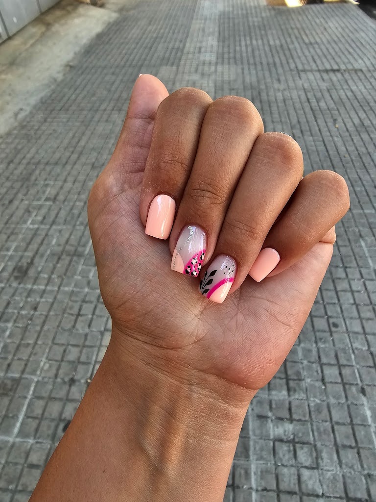Centro de estetica Andrea — Manicura
