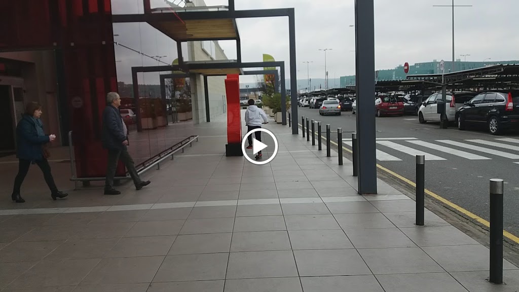 Gasolinera Alcampo — Videos