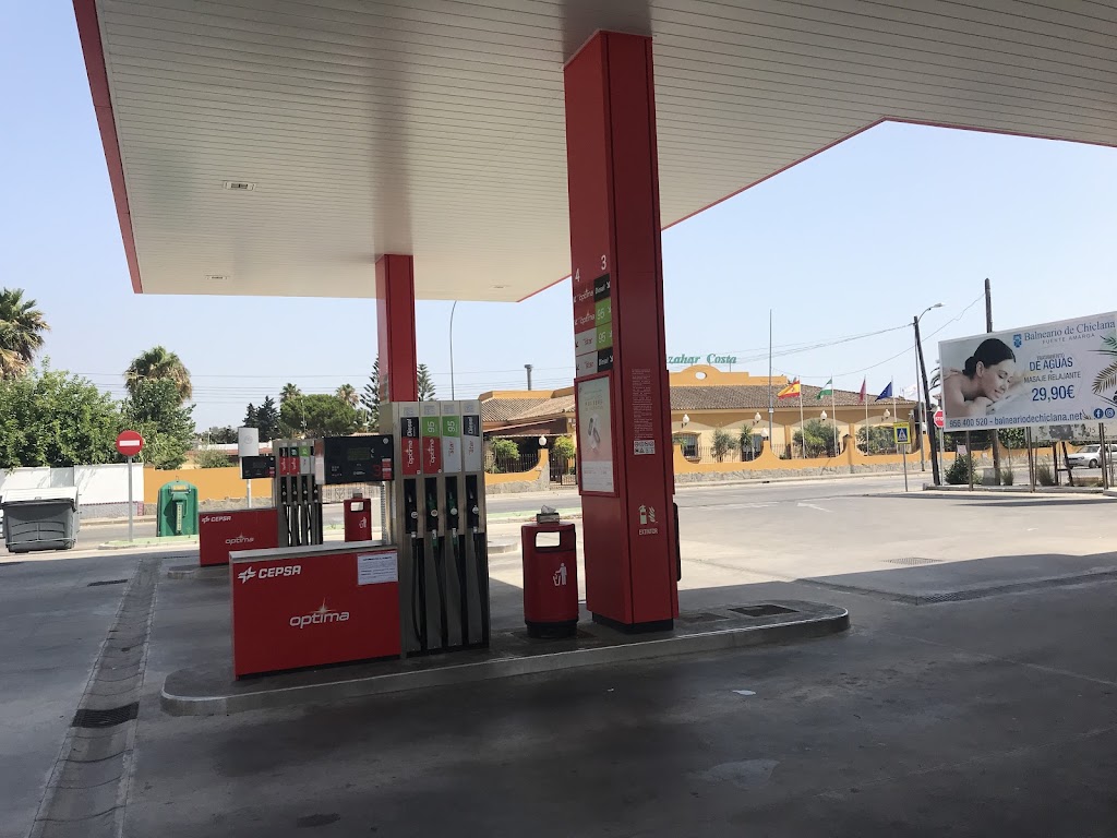 Estacion de servicio Cepsa — Surtidor de combustible