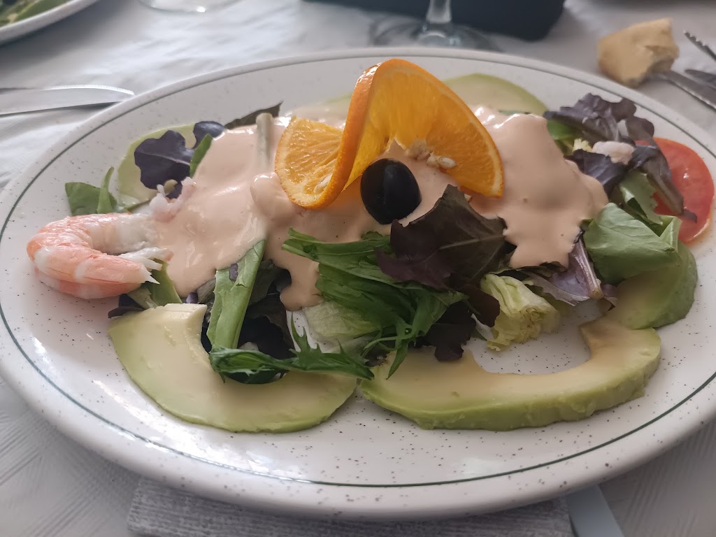 Restaurante Romantica. — Comida y bebida