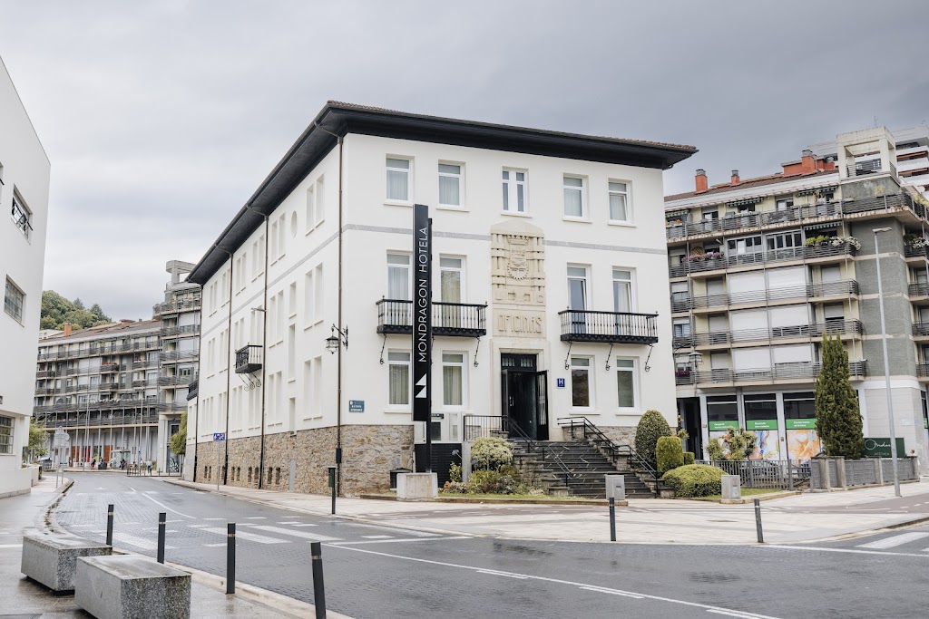 Mondragon Hotela