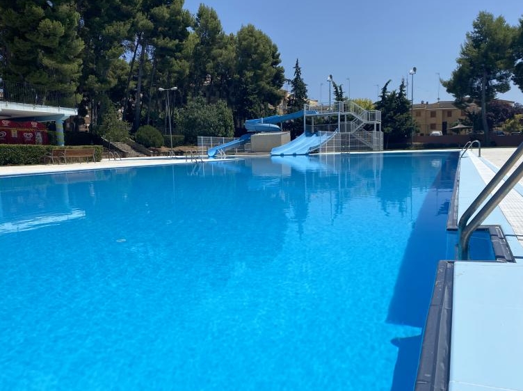 Piscina Publica Municipal de Requena.
