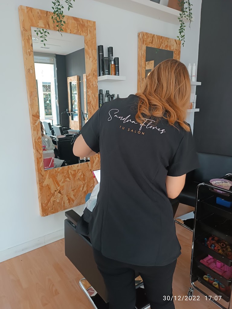 Sandra Flores tu salon — Peinado
