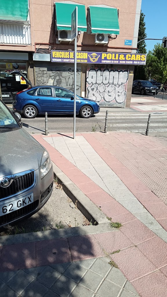 Poli & Cars