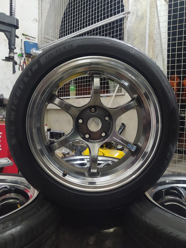 Top wheels