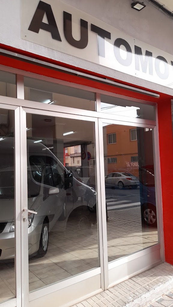 AUTOMOVILES LLORENS — Exterior