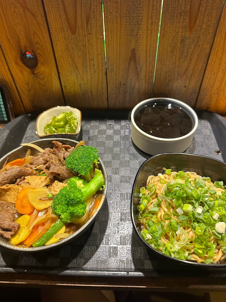 武香食行：鮮肉醬燒套餐 的照片