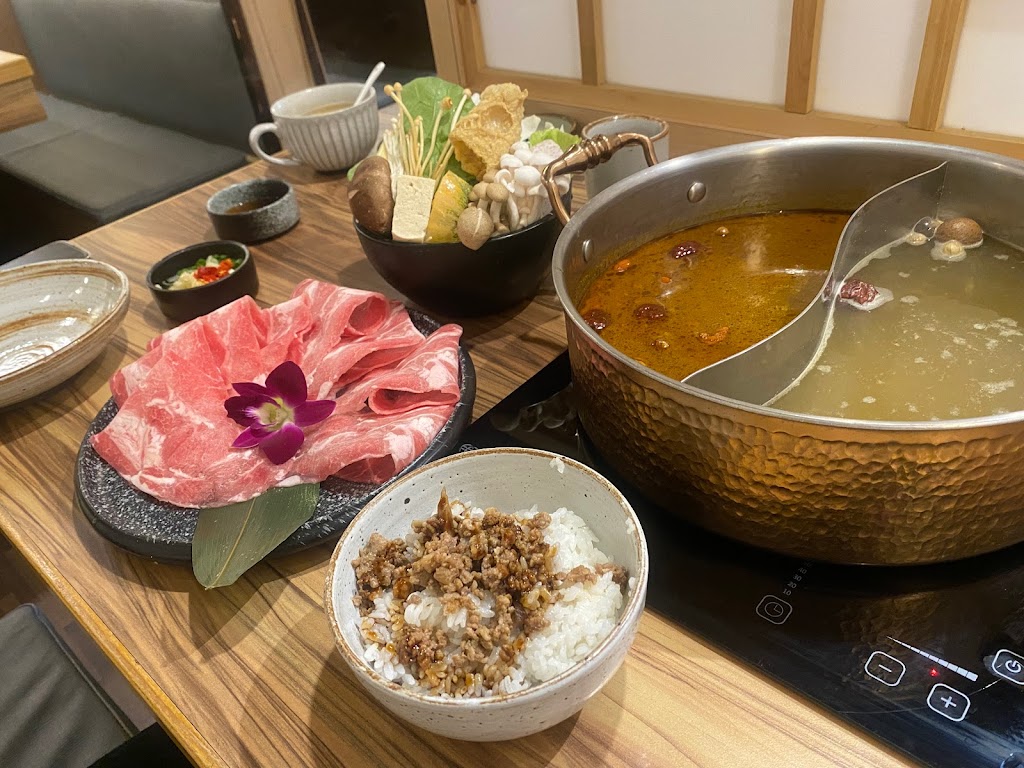 恆旨味屋日式鍋物-金門火鍋 | 金門美食 | 鴛鴦鍋 | 涮涮鍋 | 小火鍋 | 麻辣鍋 | 日式料理 | 和牛 | 龍蝦 的照片