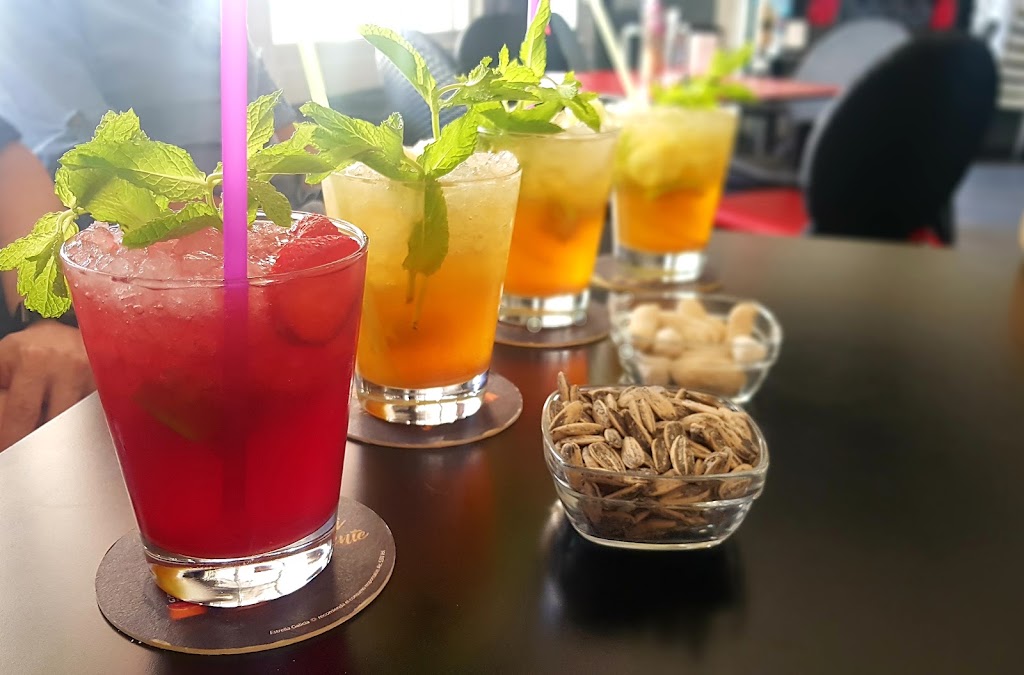 CAFE KUDURO — Comida y bebida