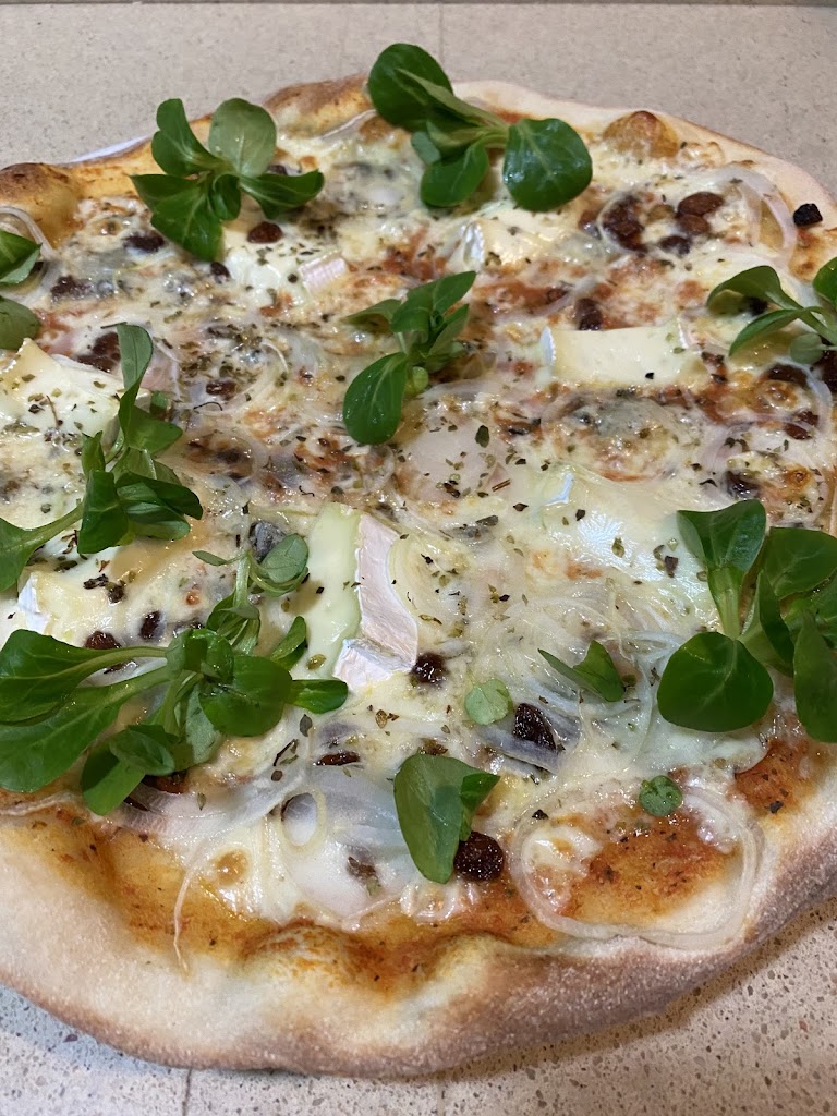 La Pizzanna — Pizza