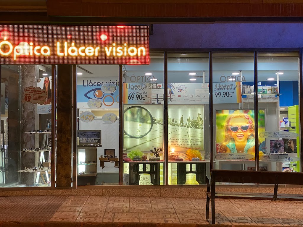 FARMACIA Y OPTICA LLACER
