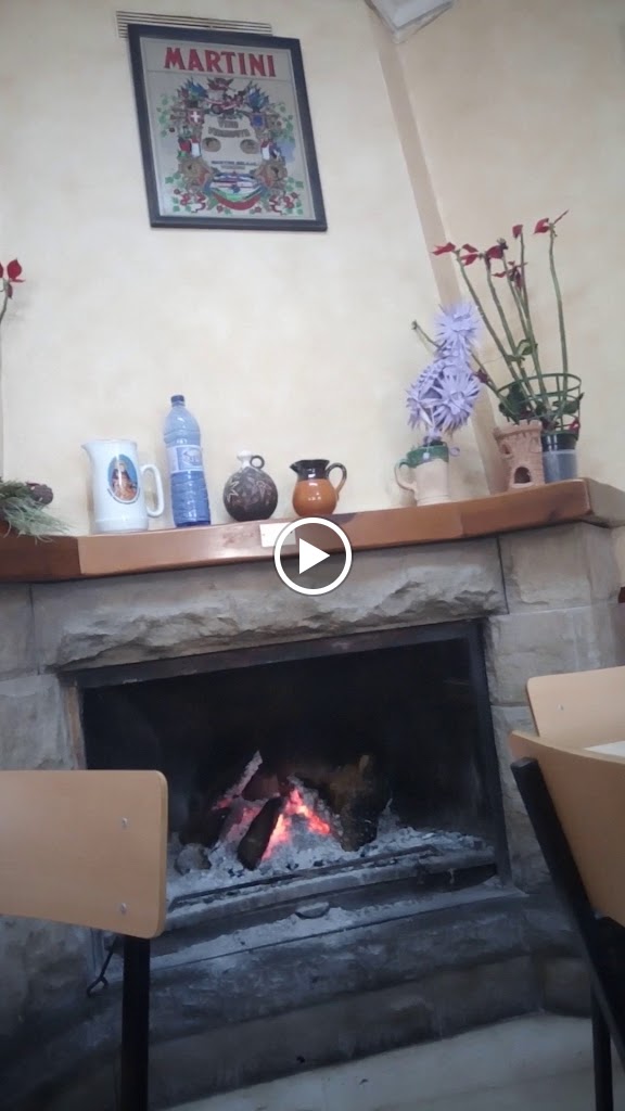 Bar Restaurante La Cruz — Videos