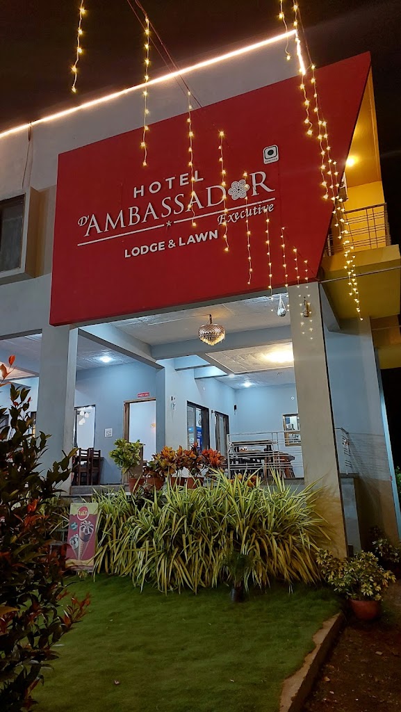 Hotel D Ambassador Executive Lodge Lawn