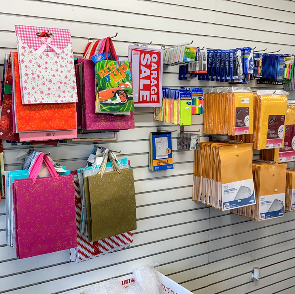 Lomita Mail Print