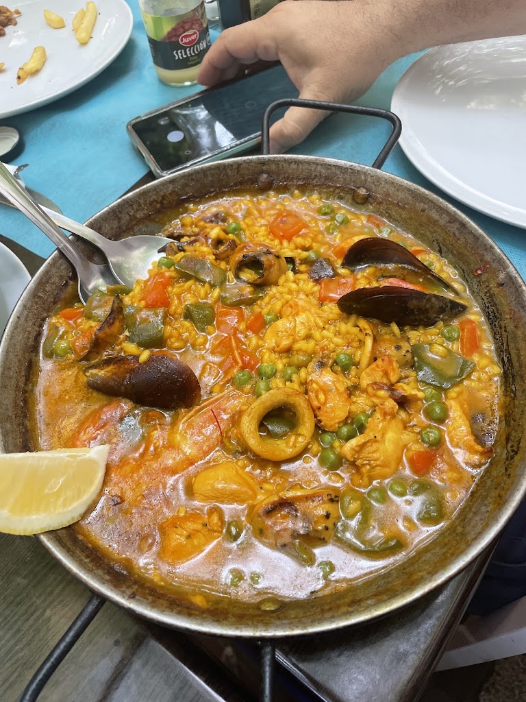 Restaurante Churraskita Figueres — Paella