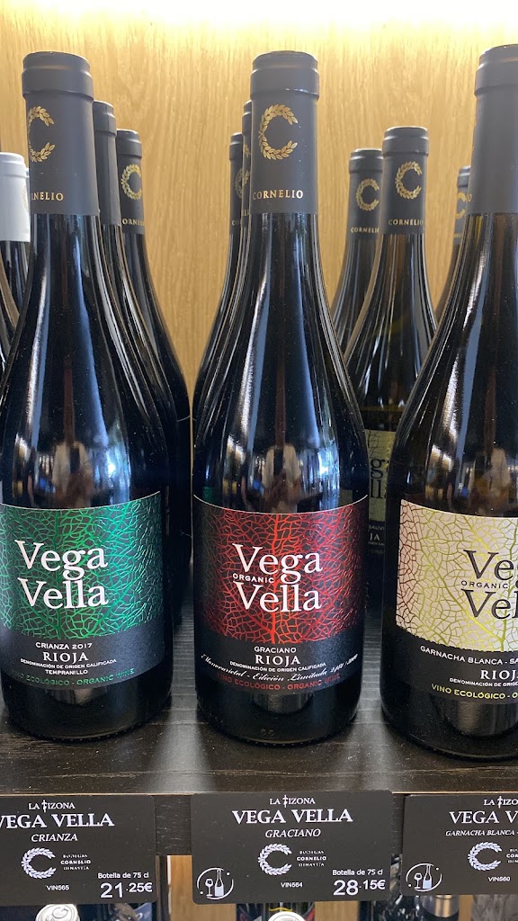 La Tizona Vinoteca — Vino